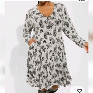 NWOT TORRID 1X Floral At The Knee Hacci Front Placket Skater Dress
